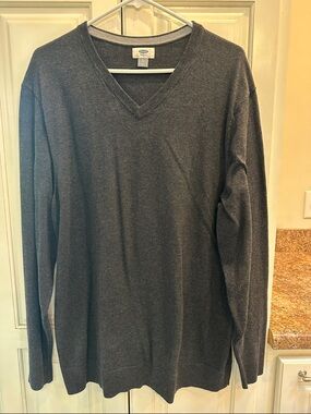 Old Navy Men's V-Neck Sweater - Charcoal